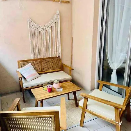 Charming 100m From The Daire Antibes