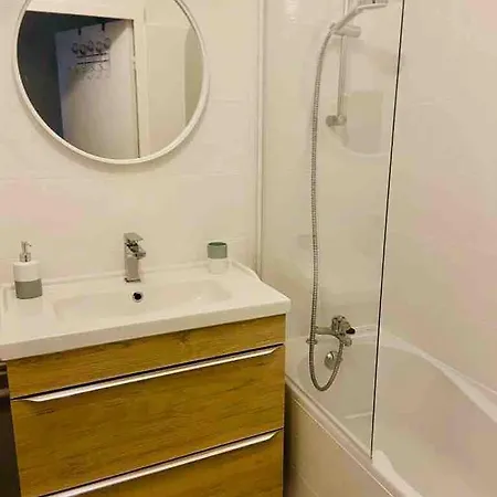 Charming 100m From The