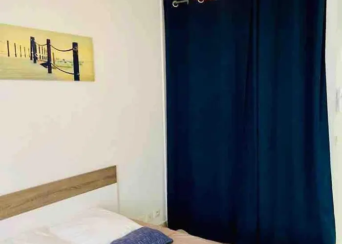 Charming 100m From The *