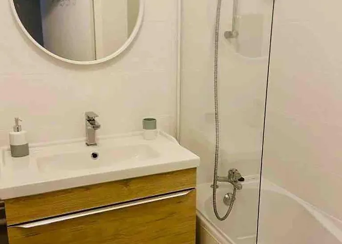 Charming 100m From The